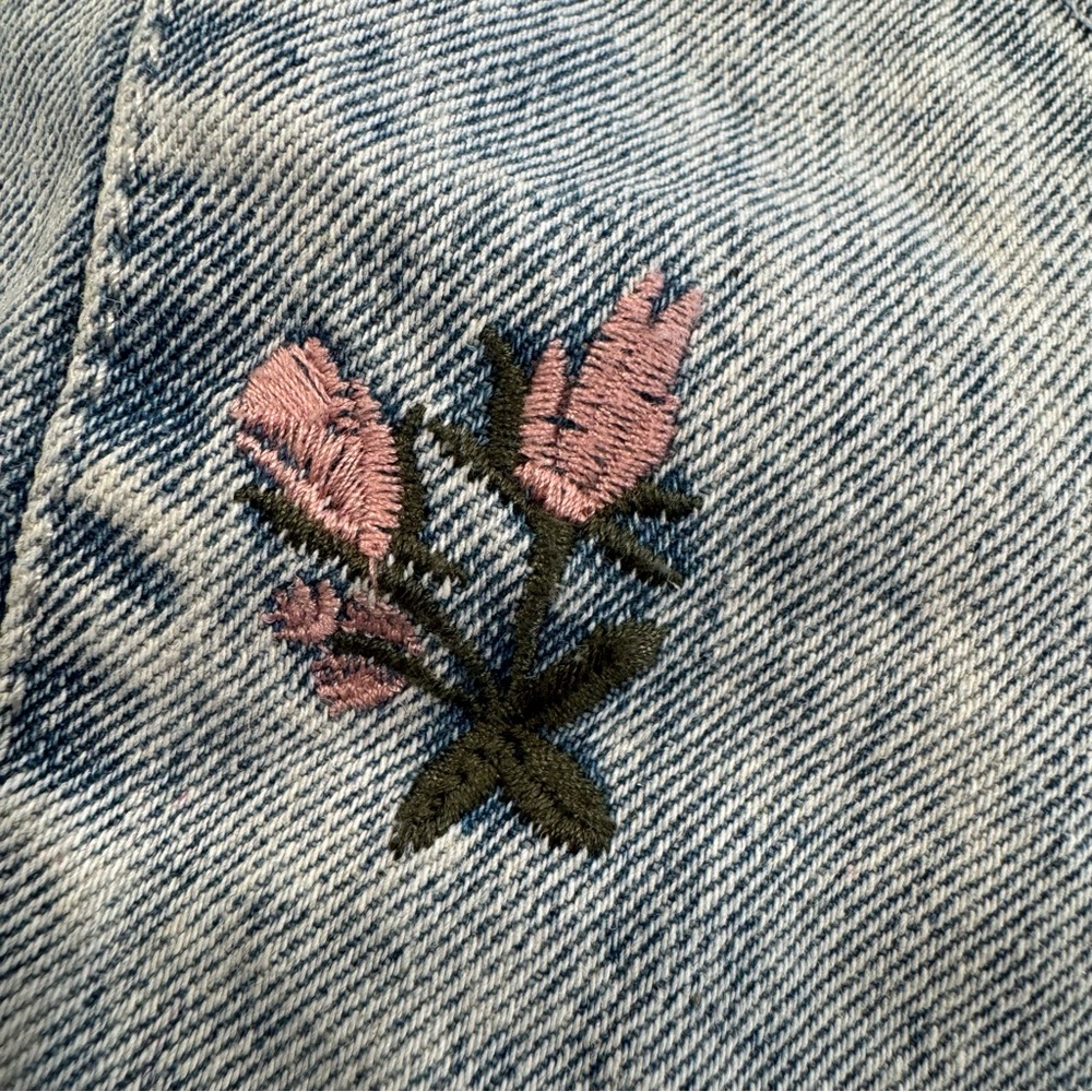 Stoosh Vintage Denim by 26 International Embroidered Floral Vest Pink Flowers - Picture 4 of 10